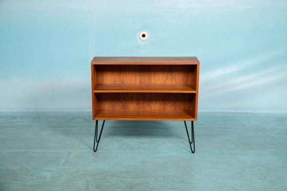 Image 1 of Vintage walnoot wandkast haarspeld, midmod walnut bookcase