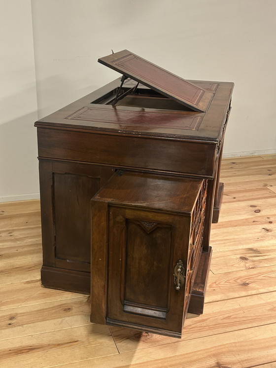 Image 1 of Unieke Engelse Vintage Bureau Met Uitdraaiende Ladenblokken