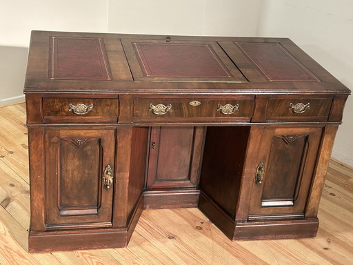 Unieke Engelse Vintage Bureau Met Uitdraaiende Ladenblokken