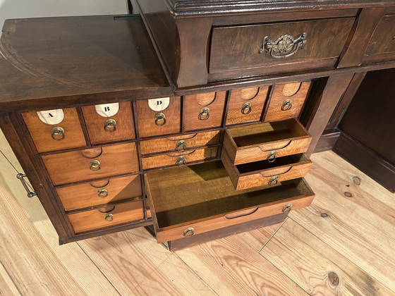 Image 1 of Unieke Engelse Vintage Bureau Met Uitdraaiende Ladenblokken