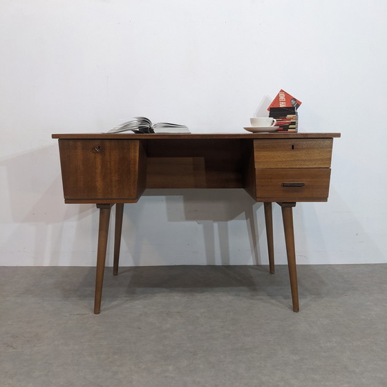 Image 1 of Bureau Mid Century, dubbelzijdig