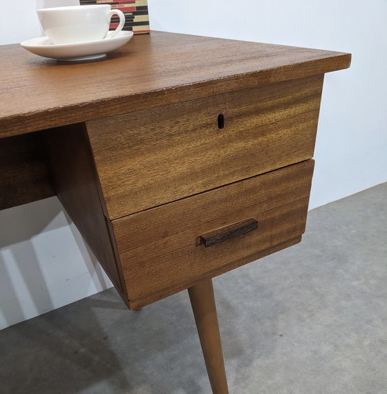 Image 1 of Bureau Mid Century, dubbelzijdig