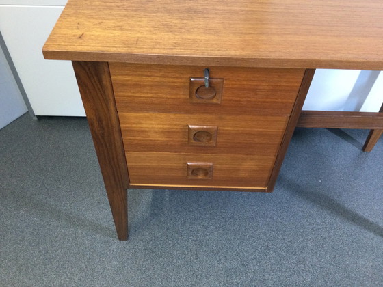 Image 1 of Vintage Deens bureau