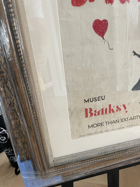 Image 1 of Banksy, De wereld van Banksy, Exibitieposter MuseuBanksy, Portugal