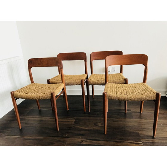 Image 1 of Set van 4 teakhouten vintage 75 eetkamerstoelen door Niels Otto Møller voor J.L. Møllers, jaren 1960