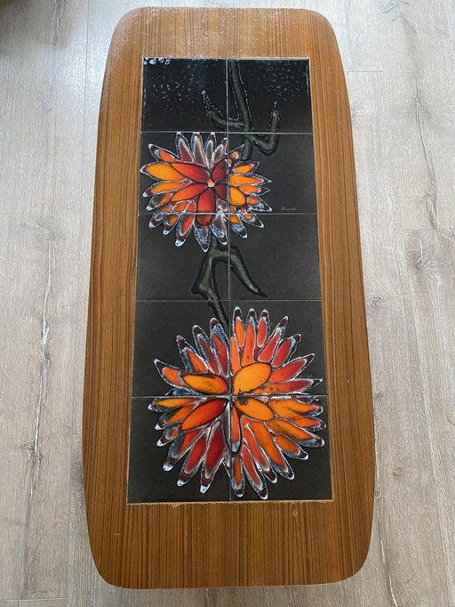 Vintage Adri Salontafel Teak Met Keramieken Dahlia’S