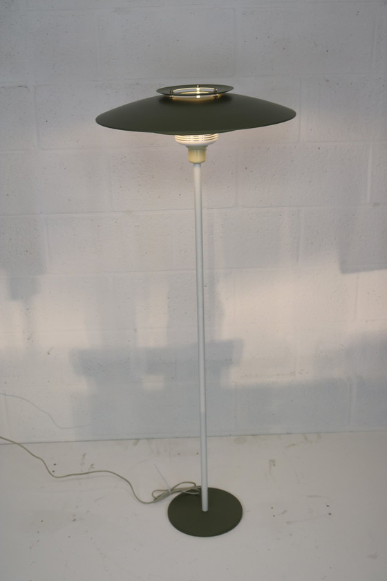 Image 1 of Vintage Deense Vloerlamp In Groen En Witte Tinten