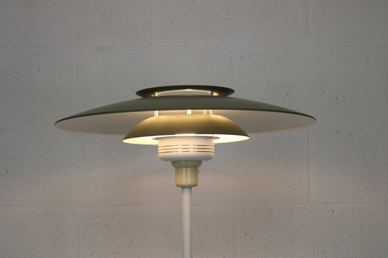 Image 1 of Vintage Deense Vloerlamp In Groen En Witte Tinten