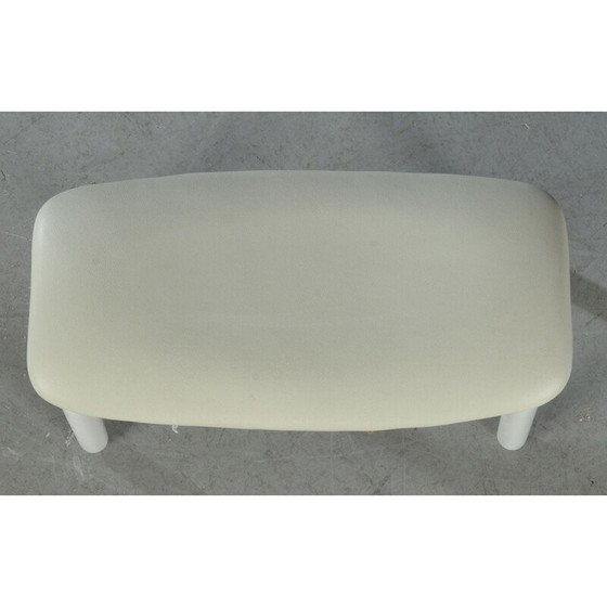 Image 1 of Vintage witte fauteuil en voetenbank van Henrik Bønnelycke voor Nelo, 2003