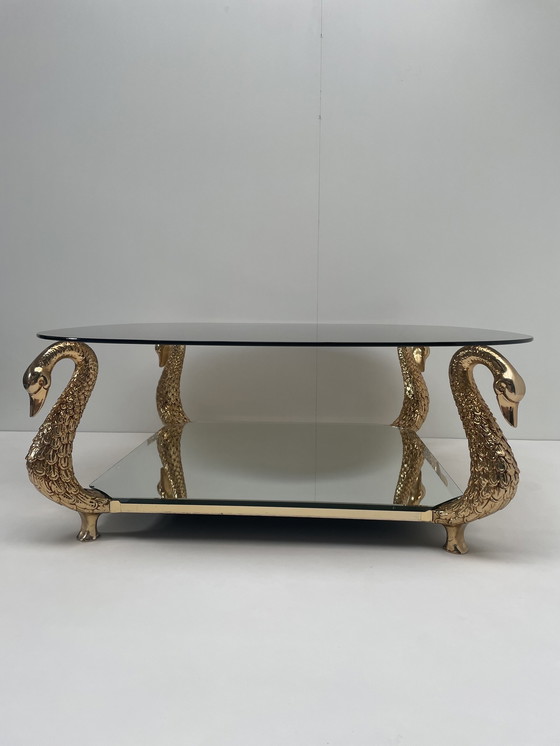 Image 1 of Vintage salontafel met messing zwanen