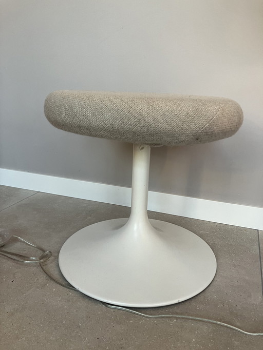 Vintage Trompetvoet Footstool / Kruk met Geweven Kvadrat Stof