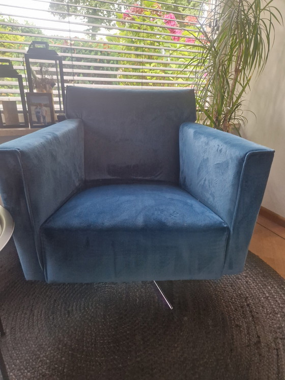 Image 1 of 2x Piet Klerkx fluwelen blauwe fauteuils