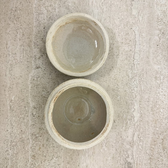 Image 1 of Antieke Chinese porseleinen dekseldoos uit de Ming-periode