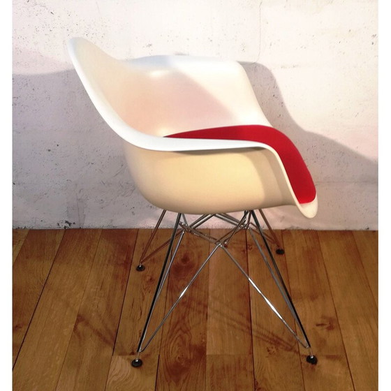 Image 1 of Dar vintage fauteuil van Charles & Ray Eames voor Vitra