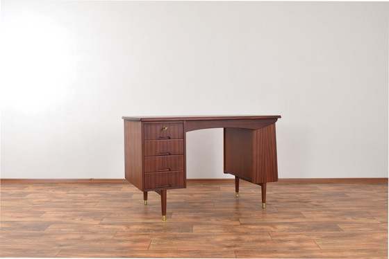 Image 1 of Mid Century Noors teak bureau model 44 van Brødrene Jåtogs Møbelfabrikk, 1950S.