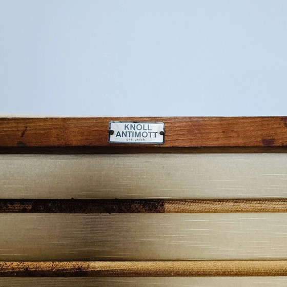 Image 1 of Vintage walnoot en fluwelen fauteuil van Knoll Antimott