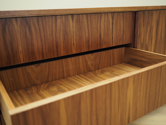 Image 1 of Dressoir van notenhout, Scandinavisch ontwerp