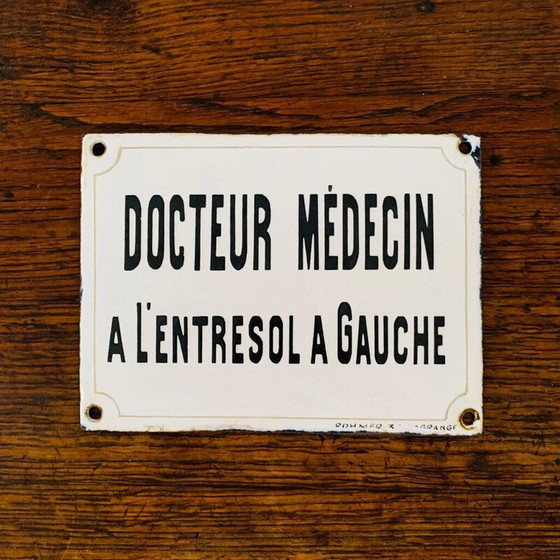 Image 1 of Gebogen vintage geëmailleerde plaquette "docteur médecin a l'entresol a gauche".