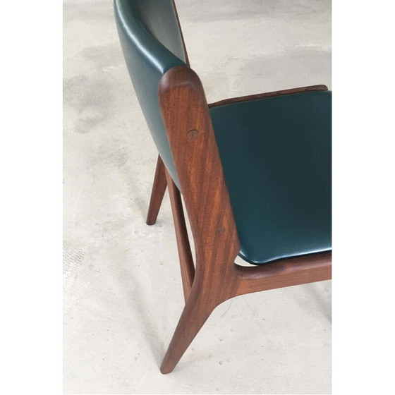 Image 1 of Set van 4 vintage eetkamerstoelen in massief teakhout, Inc. Herstoffering Deens 1980