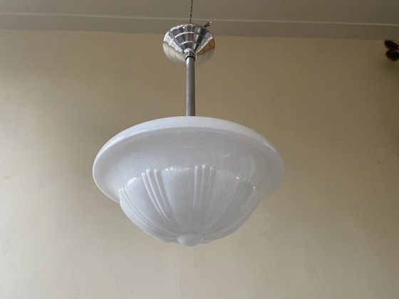 Image 1 of Lamp Hanglamp Art Deco 1930 Ufo Vorm Wit Glas Frans