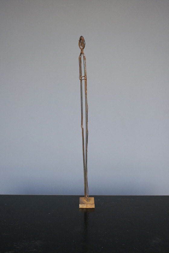 Image 1 of Metalen sculptuur van een staand figuur, 20e eeuw