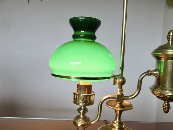 Image 1 of Imposante Victoriaanse Bronzen en Groene Opaline Lamp