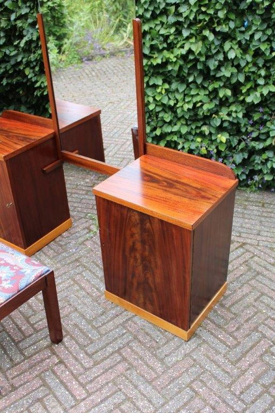 Image 1 of H. Pander & Zonen  kledingkast en kaptafel met stoel en spiegel