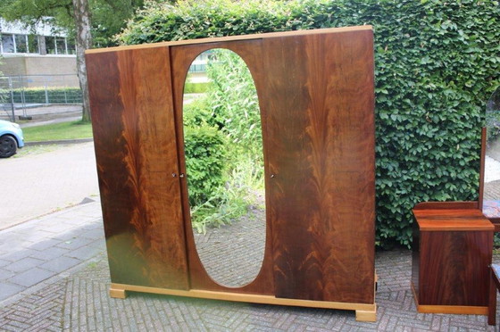 Image 1 of H. Pander & Zonen  kledingkast en kaptafel met stoel en spiegel