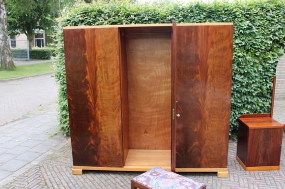 Image 1 of H. Pander & Zonen  kledingkast en kaptafel met stoel en spiegel