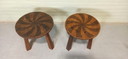 2 x eiken Kunstnijverheid bijzettafels