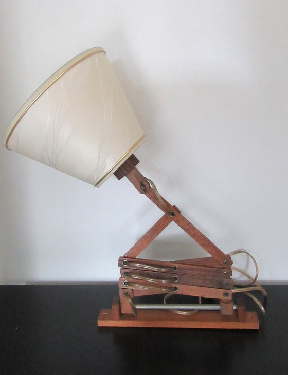 Image 1 of Vintage houten schaar/harmonica wandlamp