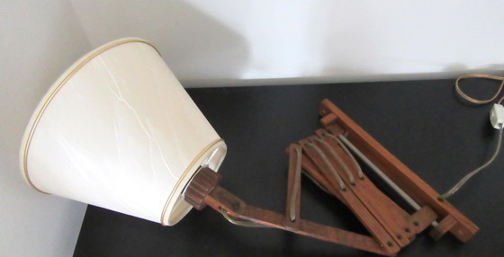 Image 1 of Vintage houten schaar/harmonica wandlamp