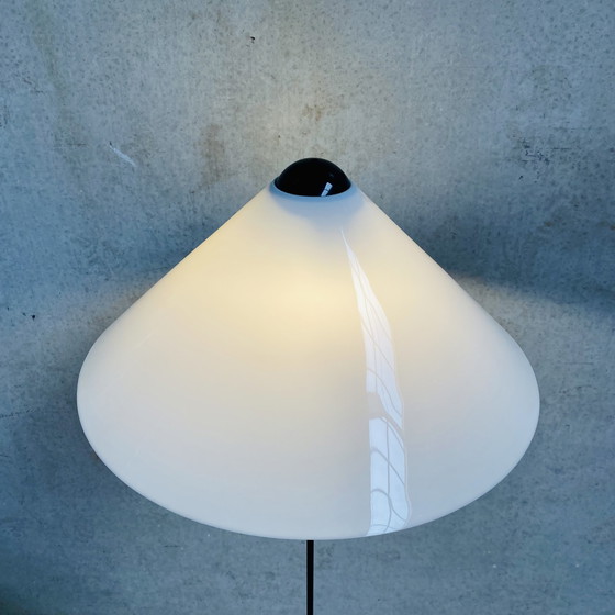 Image 1 of Oluce vloer lamp Vico Magistretti model snow 1970