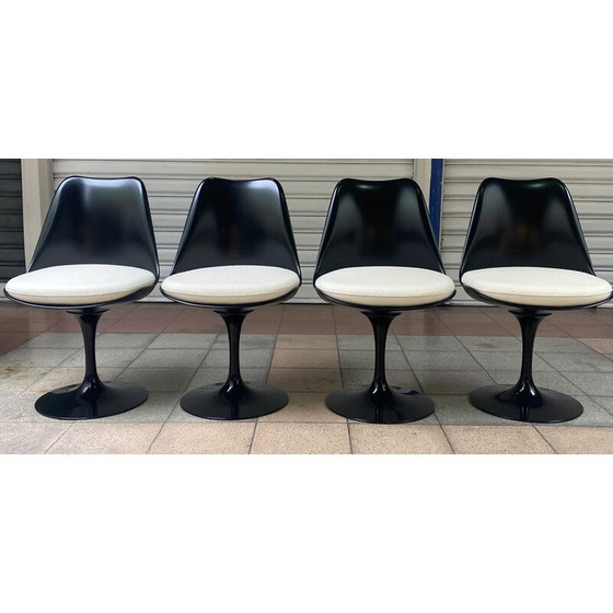 Image 1 of Set van 4 vintage Tulip stoelen van Eero Saarinen voor Knoll International