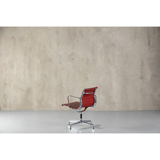 Image 1 of Vintage vitra EA 108 stoel in aluminium en leer van Charles en Ray Eames, Duitsland 1990