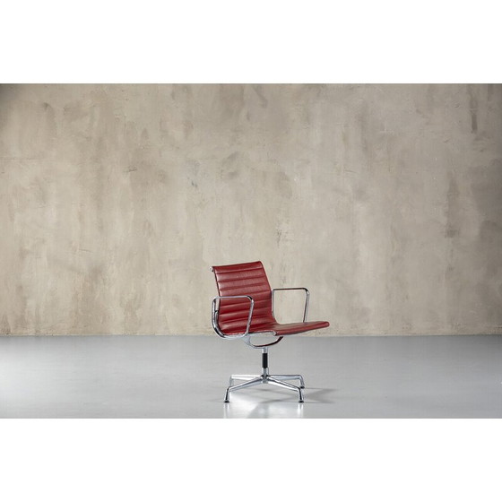 Image 1 of Vintage vitra EA 108 stoel in aluminium en leer van Charles en Ray Eames, Duitsland 1990