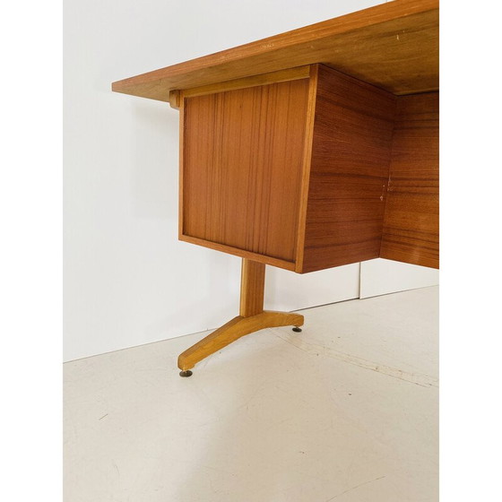 Image 1 of Italiaans vintage bureau van teak en kersenhout, jaren 1960