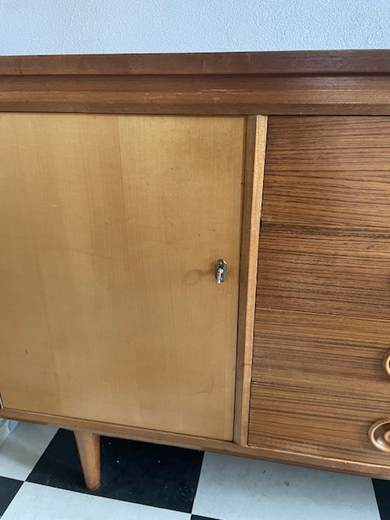 Image 1 of Vintage dressoir