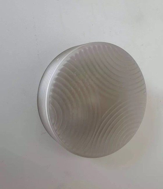 Image 1 of Vintage wandlamp van gegoten gezandstraald glas, Frankrijk 1960