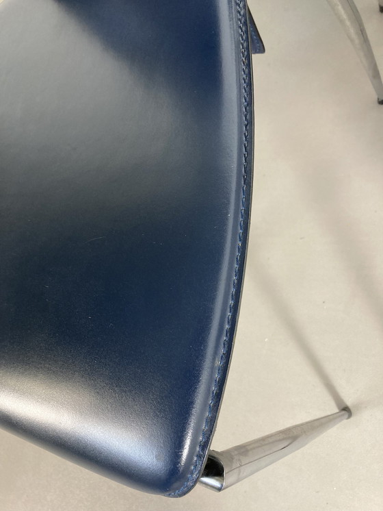 Image 1 of Set Van 6 Donkerblauwe  Leren Arper Italy Design Stoelen