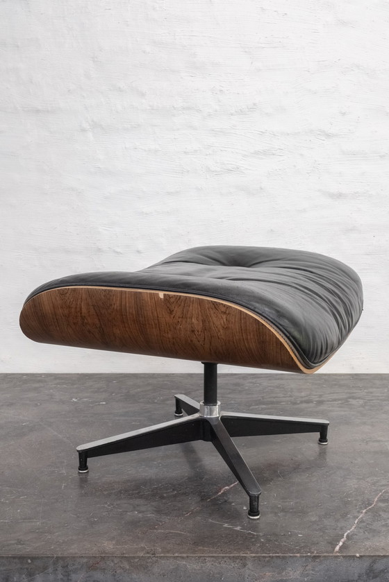 Image 1 of Eames Herman Miller lounge chair