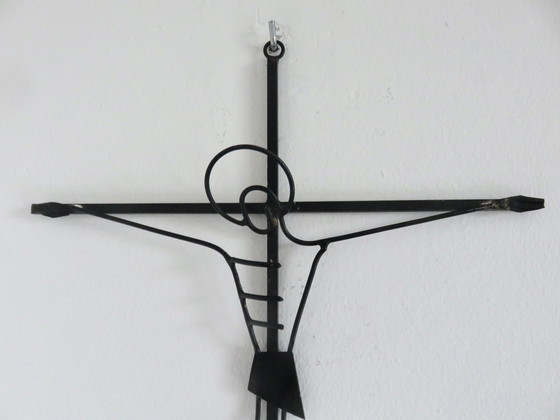 Image 1 of Kruisbeeld, smeedijzer, Frans werk, 1960