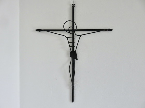 Image 1 of Kruisbeeld, smeedijzer, Frans werk, 1960