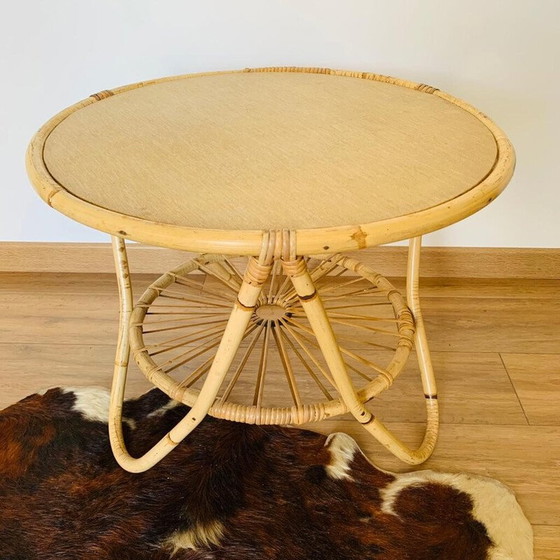 Image 1 of Vintage rotan driepoot salontafel