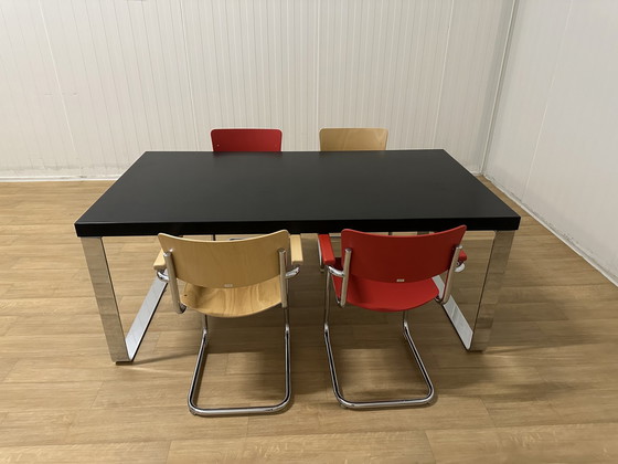 Image 1 of Thonet Eettafel Met 4 Thonet Stoelen