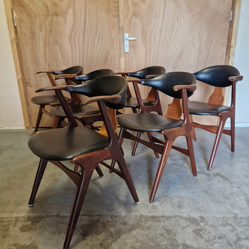 Louis Van Teeffelen Awa Set Van 6 Koehoorn Stoelen