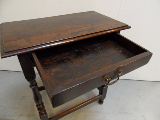 Image 1 of Antiek Eiken Sidetable