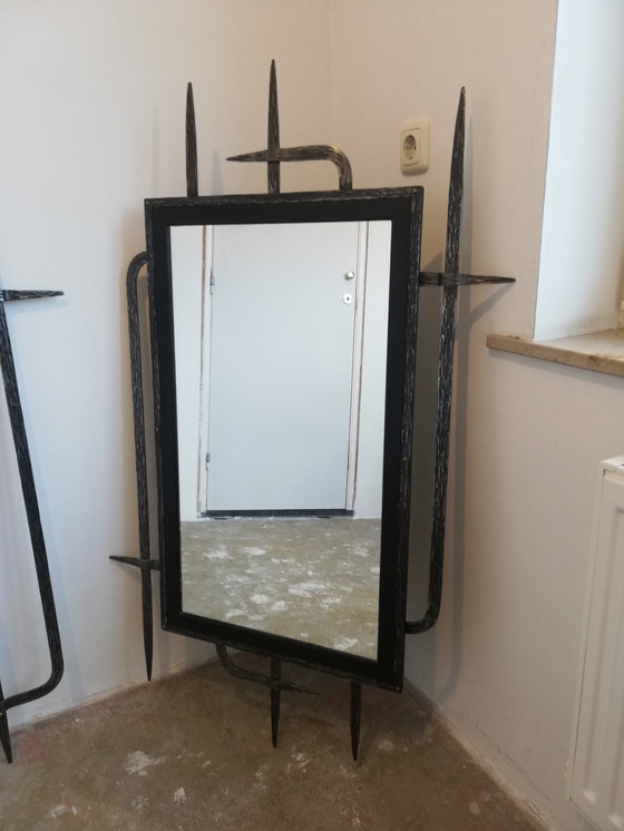 Image 1 of Mid Century Brutalist Garderobe - Spiegel / Kapstok - Smeedijzer