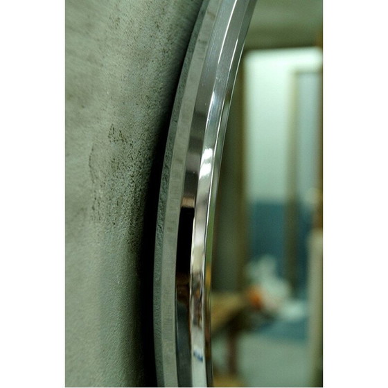 Image 1 of Vintage ovale spiegel van verchroomd metaal, Italië 1970