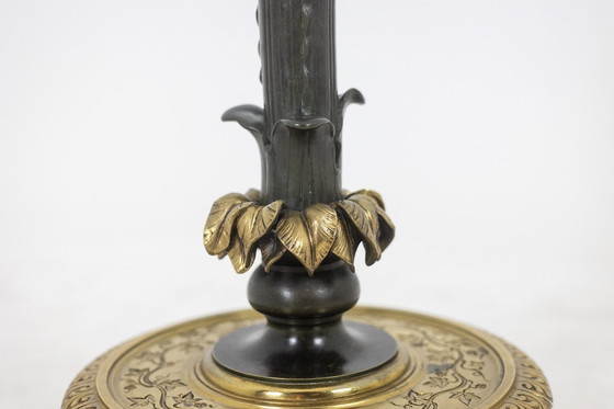 Image 1 of Bronzen vloerlamp in restauratiestijl met twee patina's. Circa 1900.